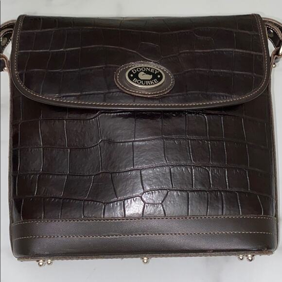 Dooney & Bourke Bayou Collection Large Flap Crossbody - Picture 4 of 9